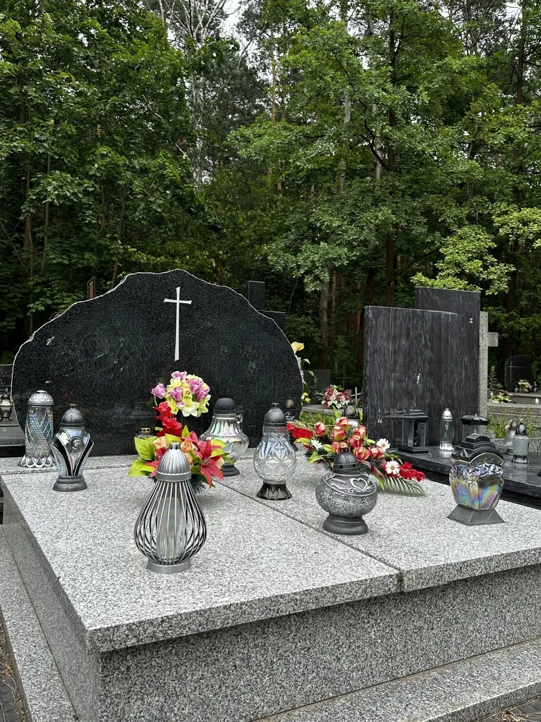 Nagrobki podwójne