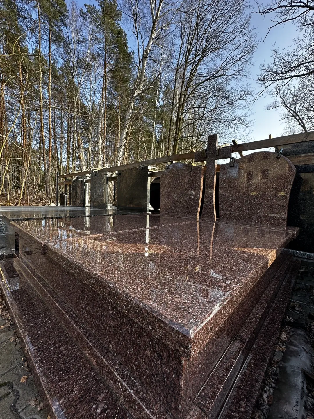 Nagrobki podwójne