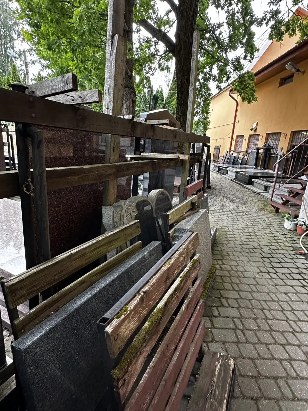 Ścianki nagrobkowe